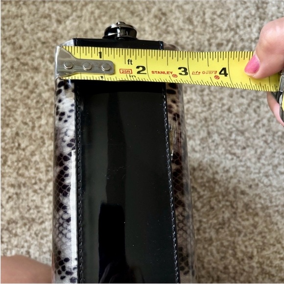 Marinal Snakeskin Print Shoulder Bag Black Hardware Structured 90s Y2K Vintage - Picture 11 of 12